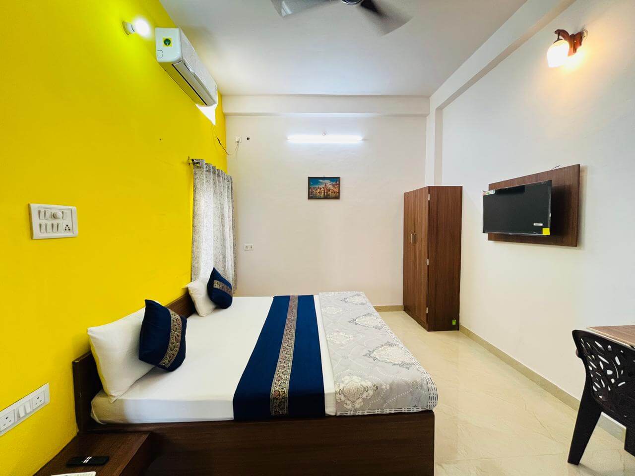 1BHK - Family Studio Room